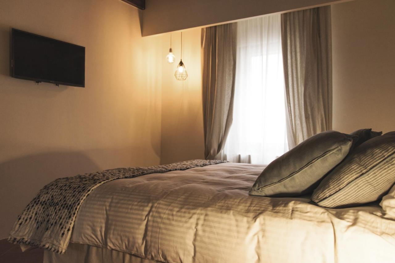 루티글리아노 Cece Nove - Sotto L'Arco B&B 외부 사진