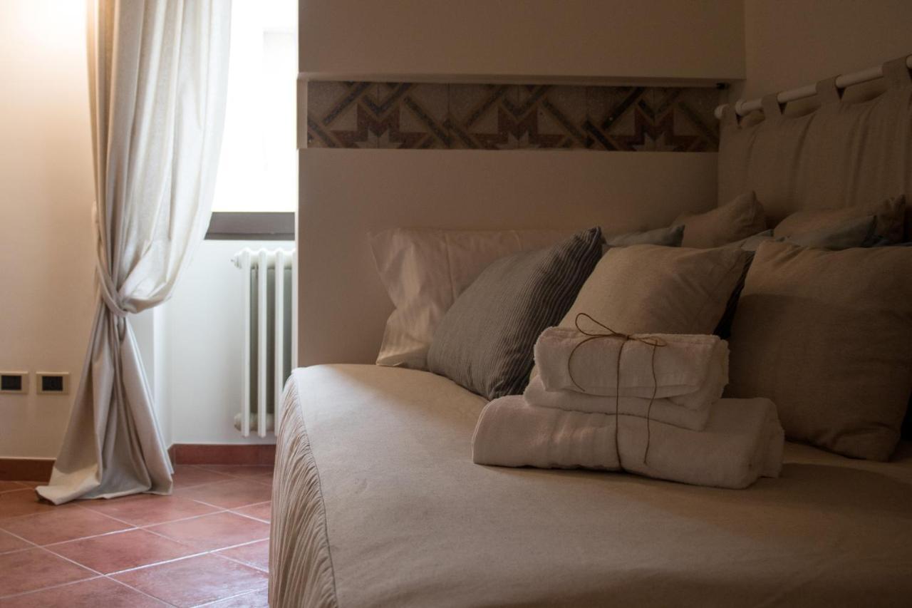 루티글리아노 Cece Nove - Sotto L'Arco B&B 외부 사진